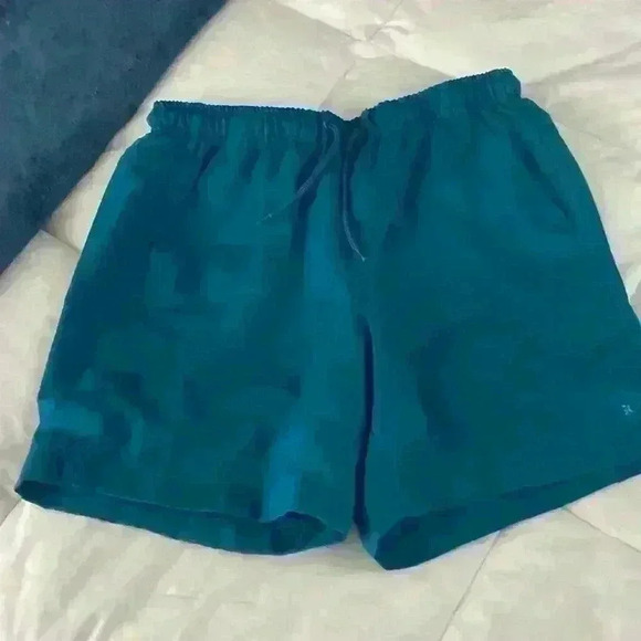 Dick’s Sporting Goods men’s swimming trunks - Picture 1 of 6